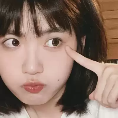 黄莉颖